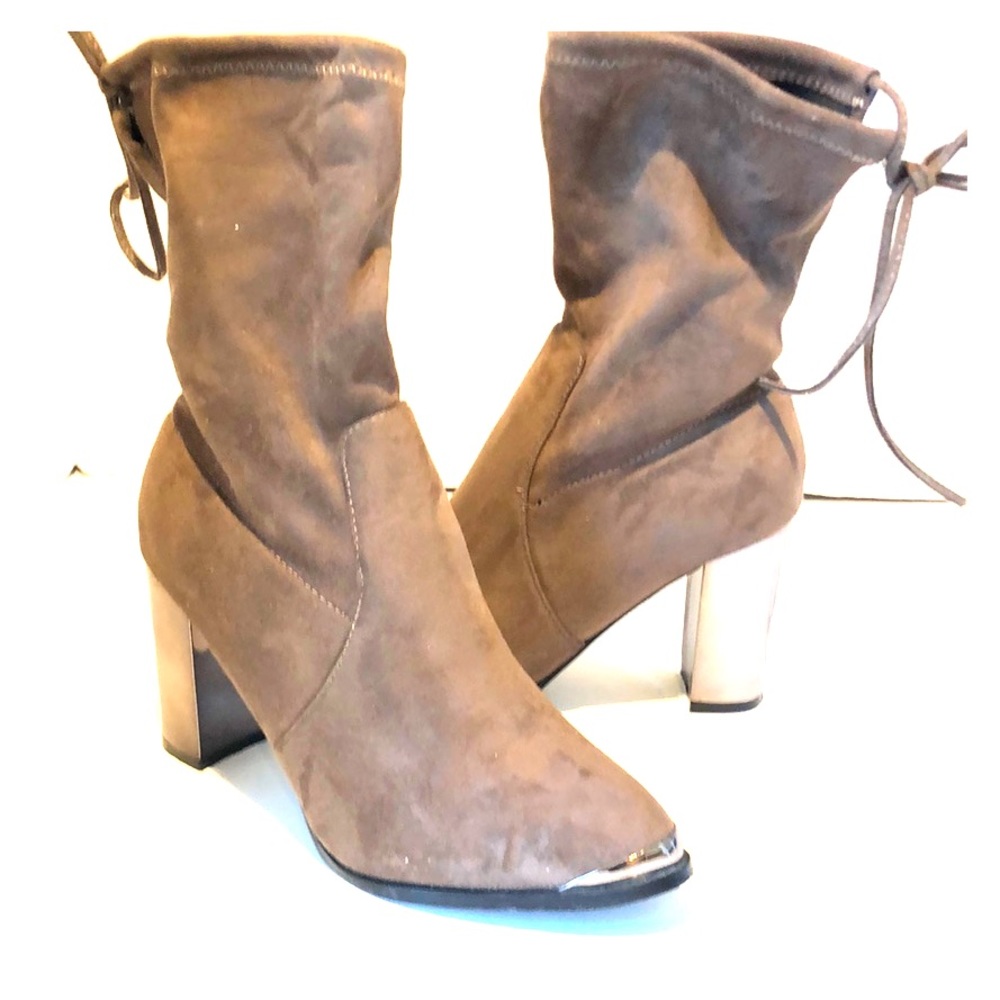 Catherine Malandrino bronze & brown tie up booties